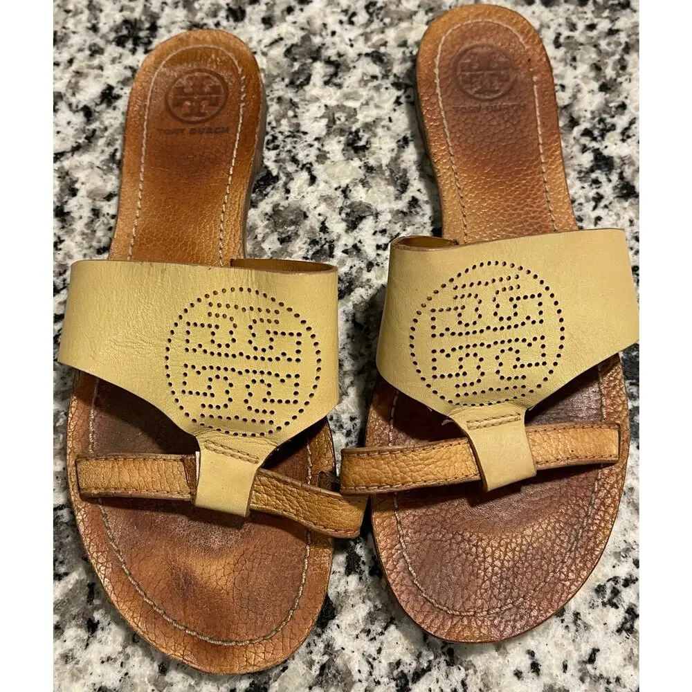 TORY BURCH Tan Leather Signature Perforated Logo Pebble Accent Flat Slides Sz 7